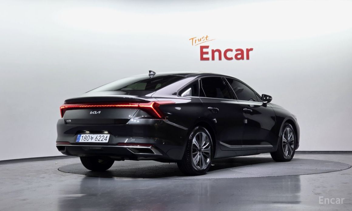  Kia K8