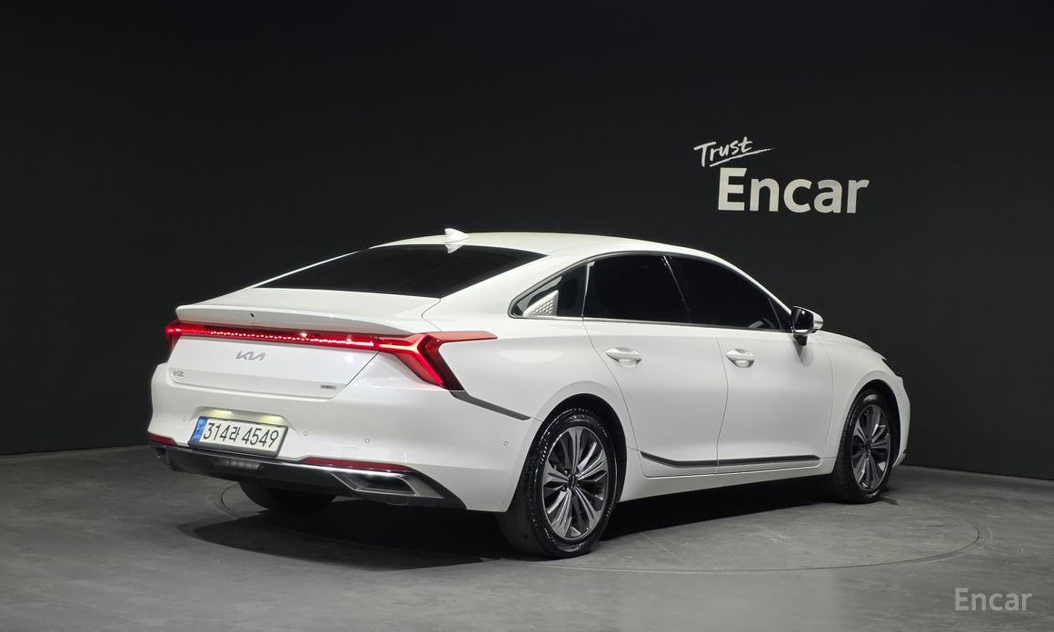  Kia K8