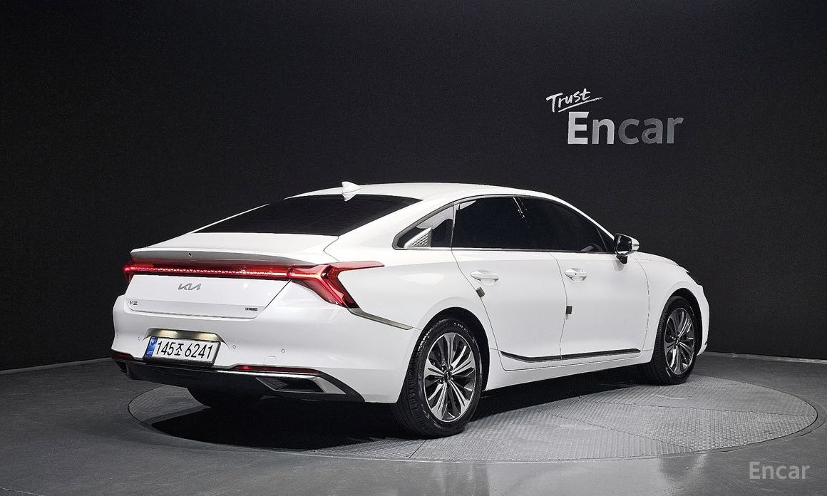  Kia K8
