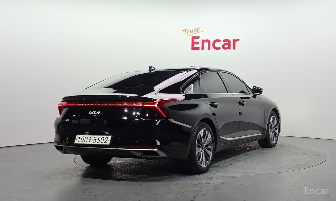  Kia K8