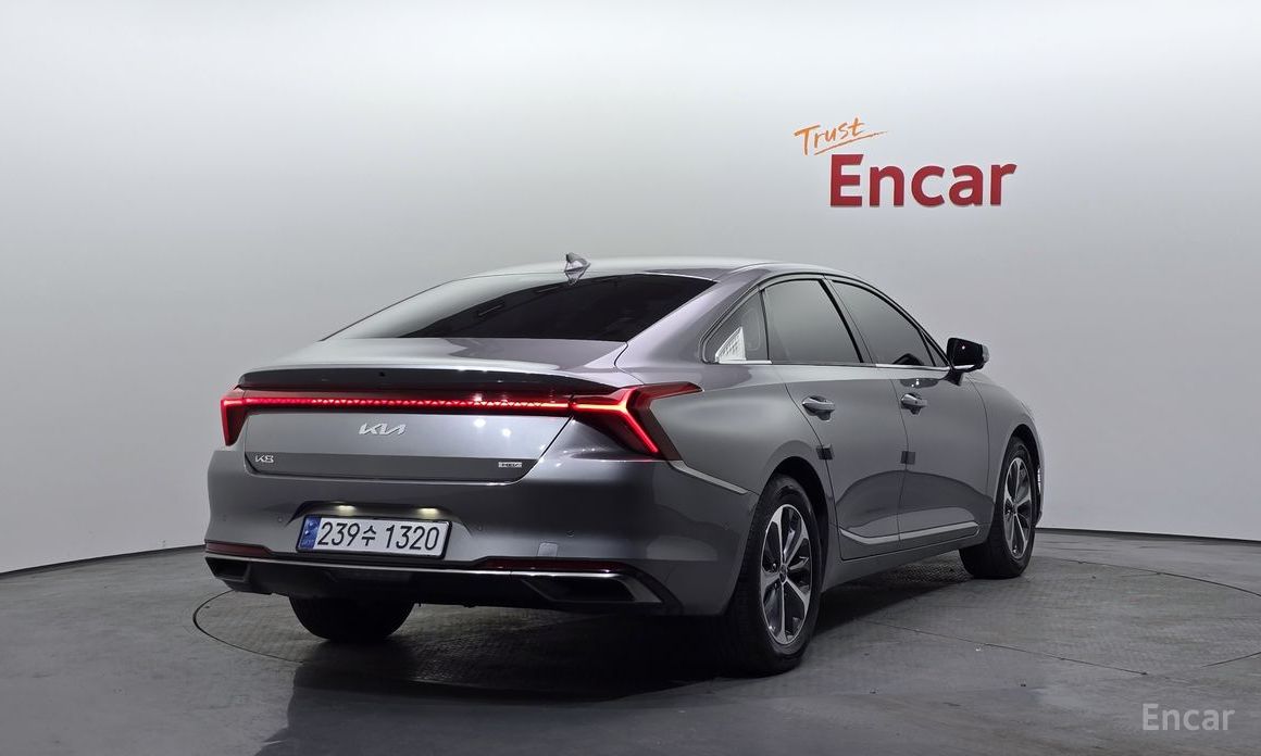  Kia K8