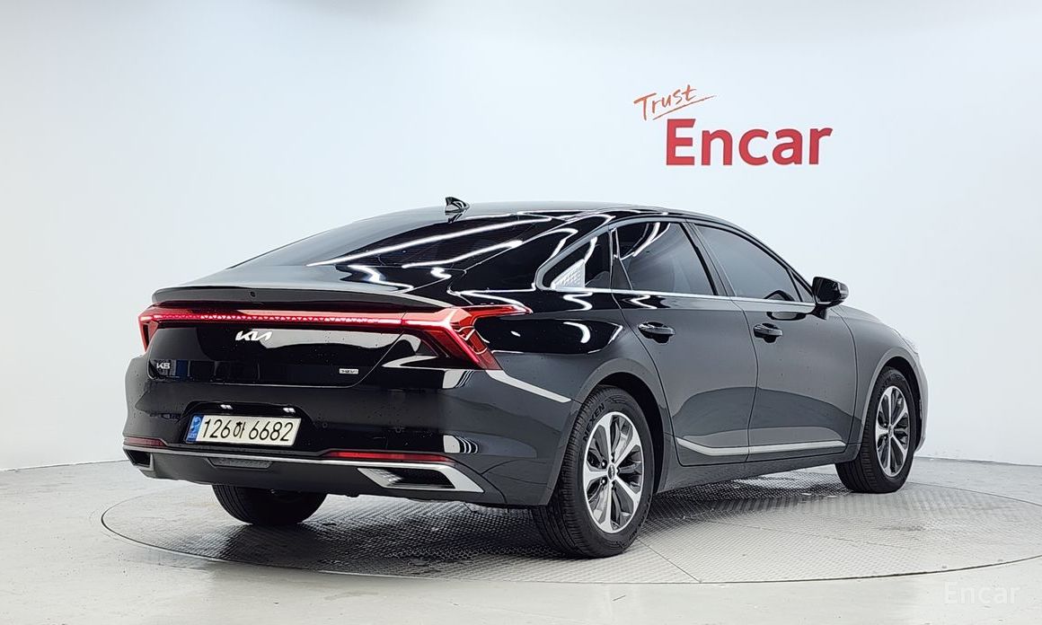 Kia K8