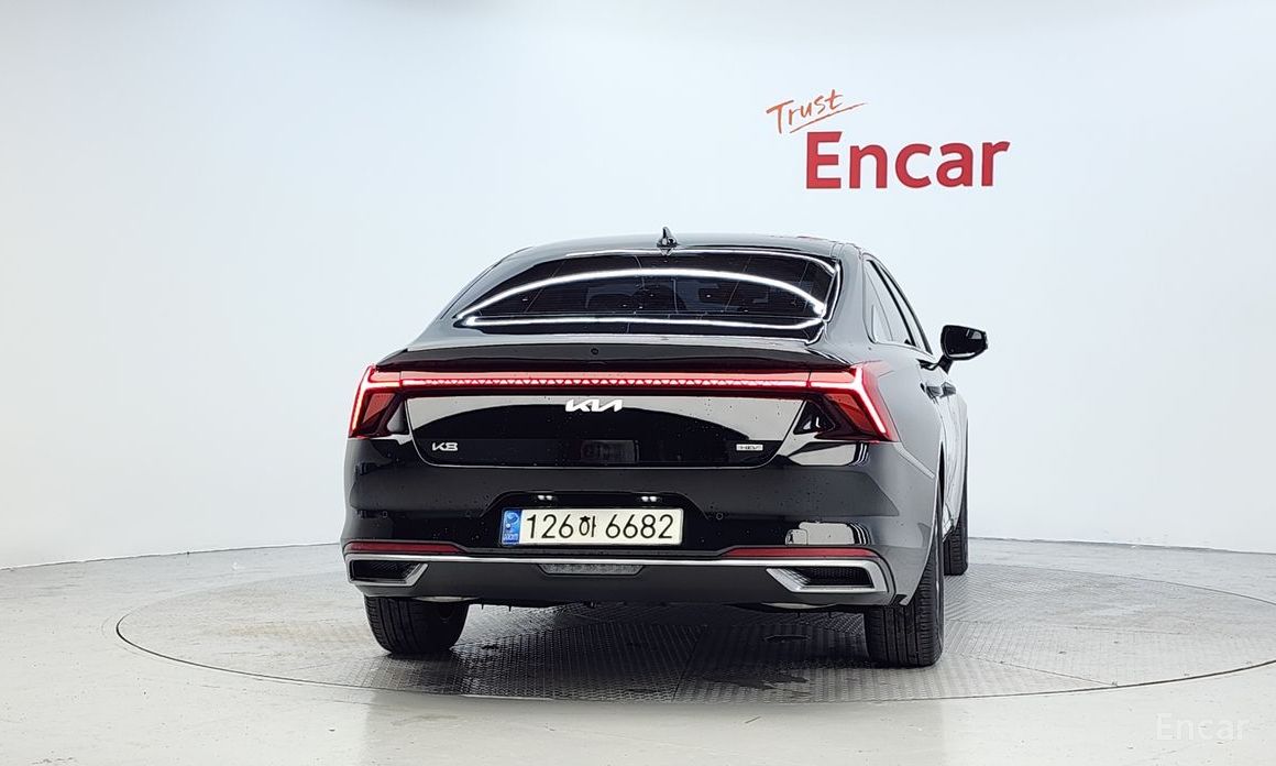  Kia K8