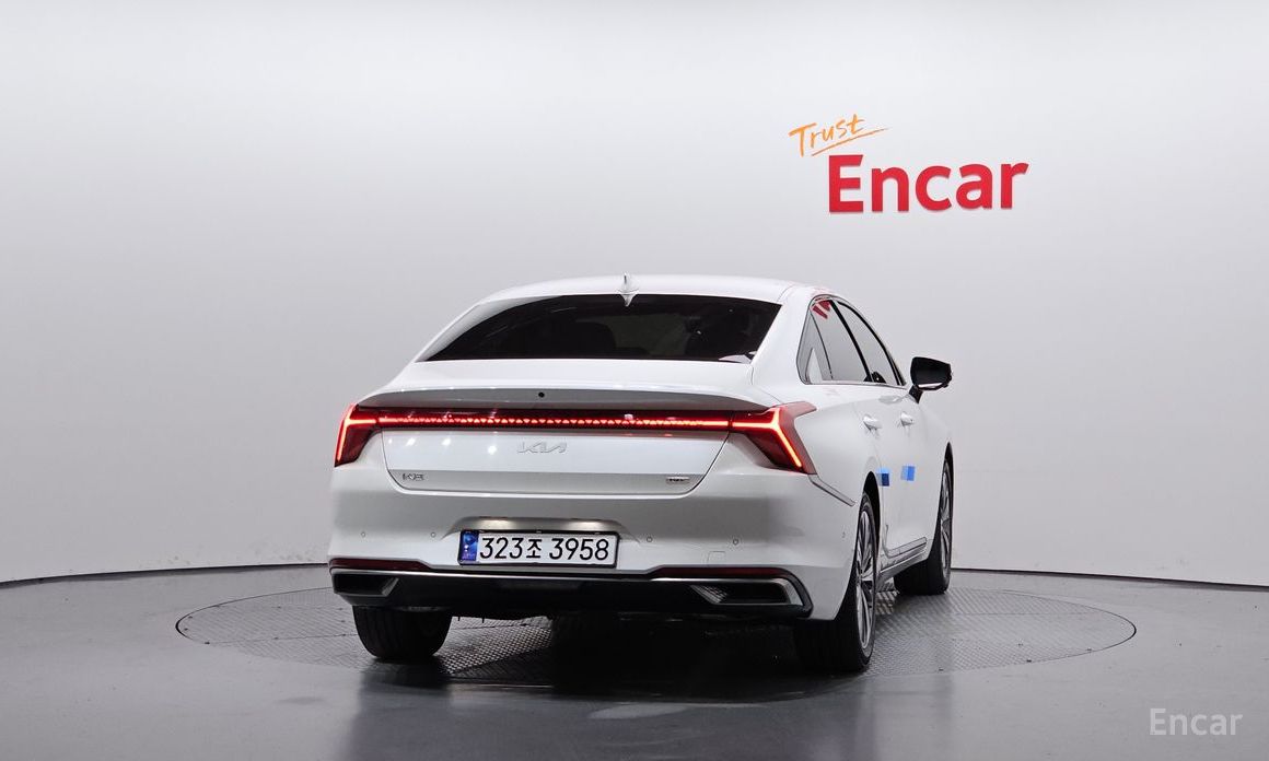  Kia K8