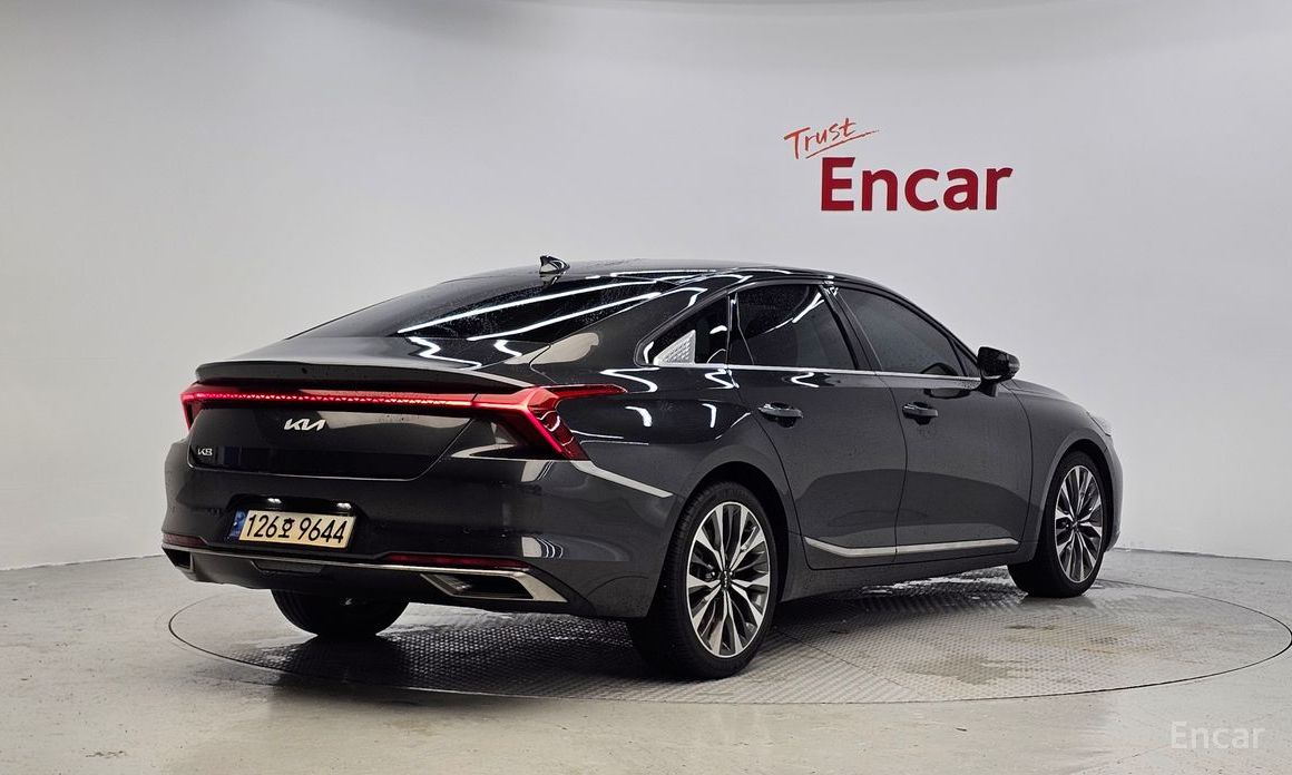  Kia K8