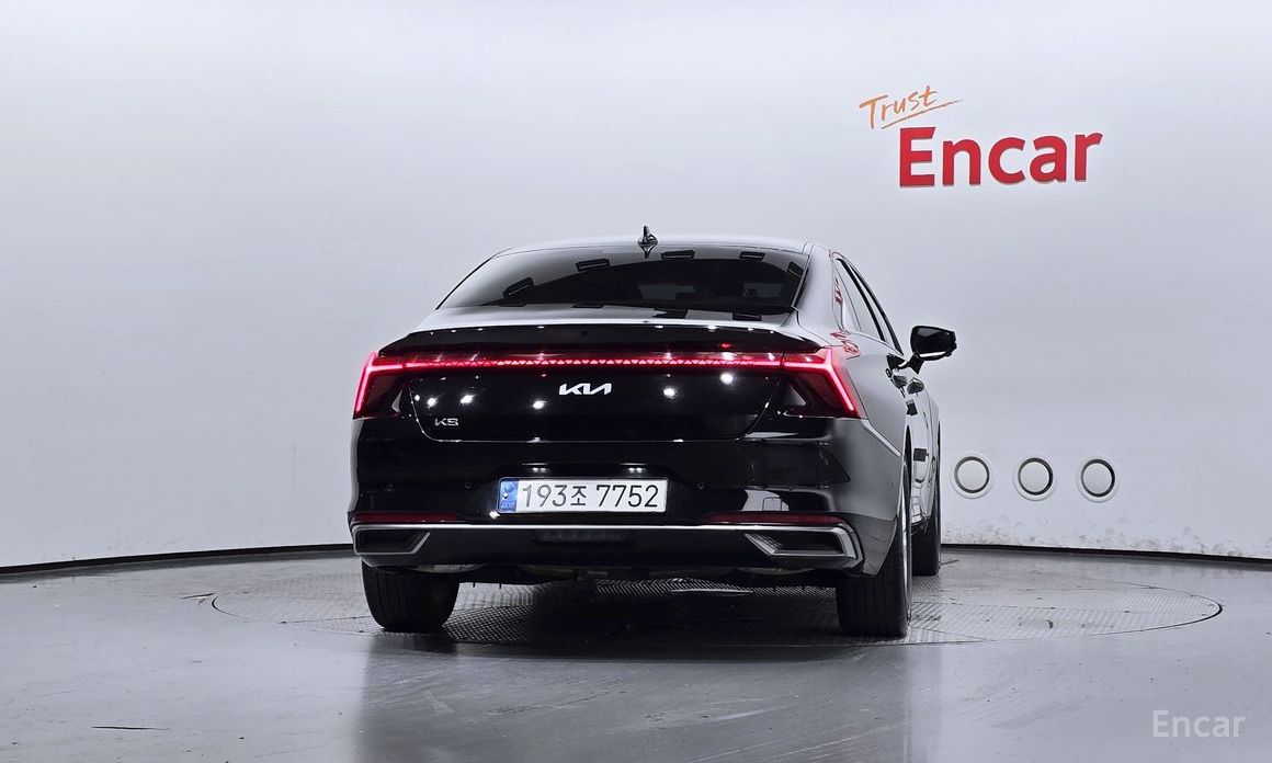  Kia K8