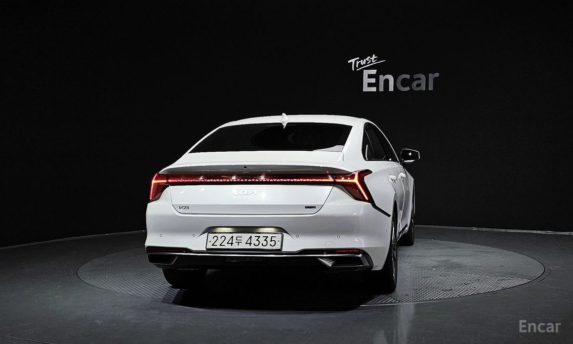  Kia K8