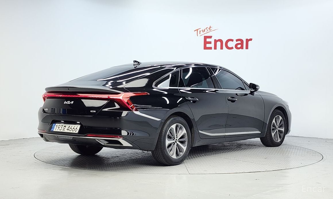  Kia K8