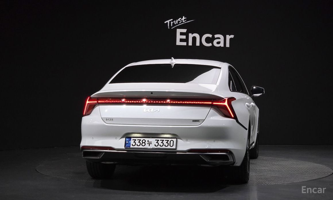  Kia K8