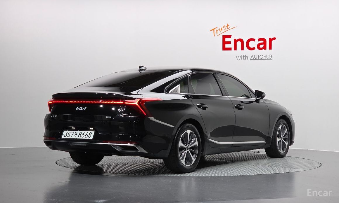  Kia K8