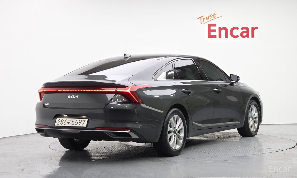  Kia K8