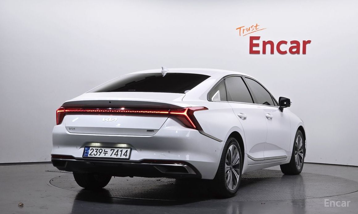  Kia K8
