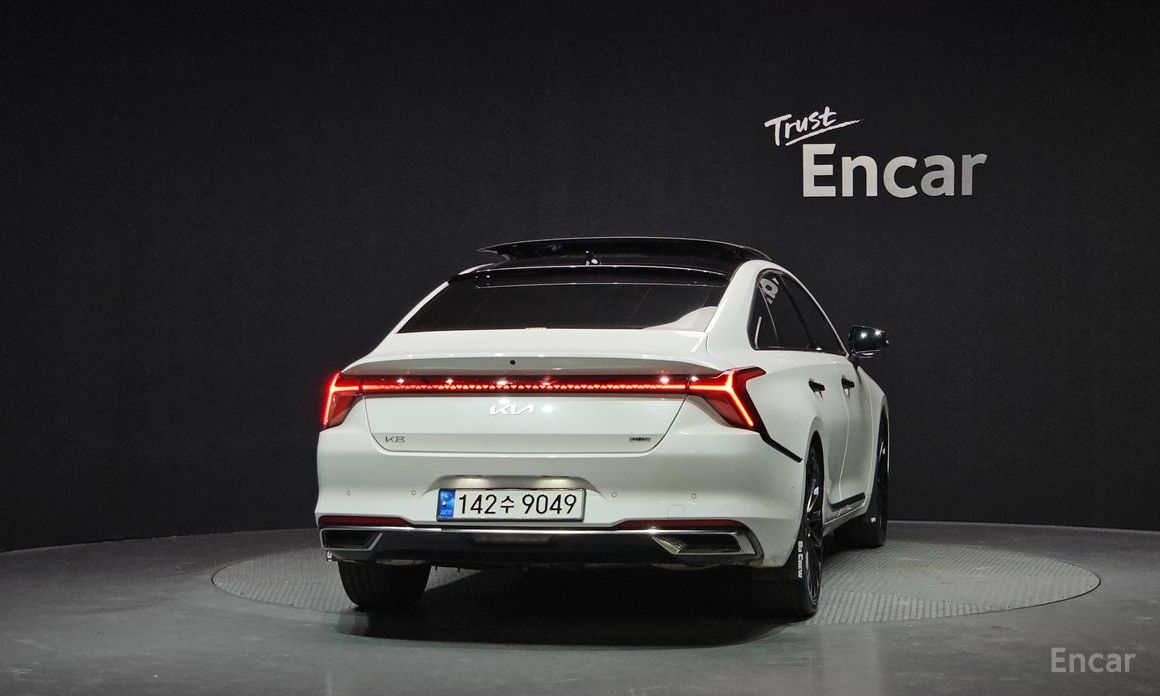 Kia K8
