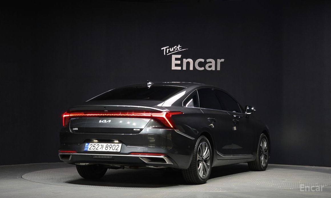  Kia K8