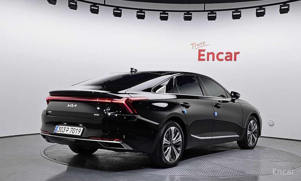  Kia K8