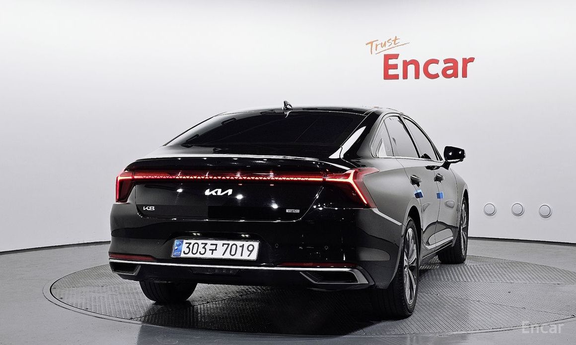 Kia K8
