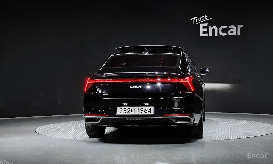  Kia K8