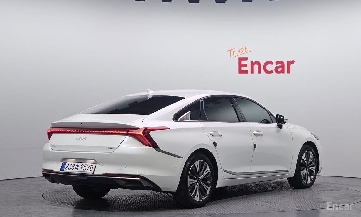  Kia K8