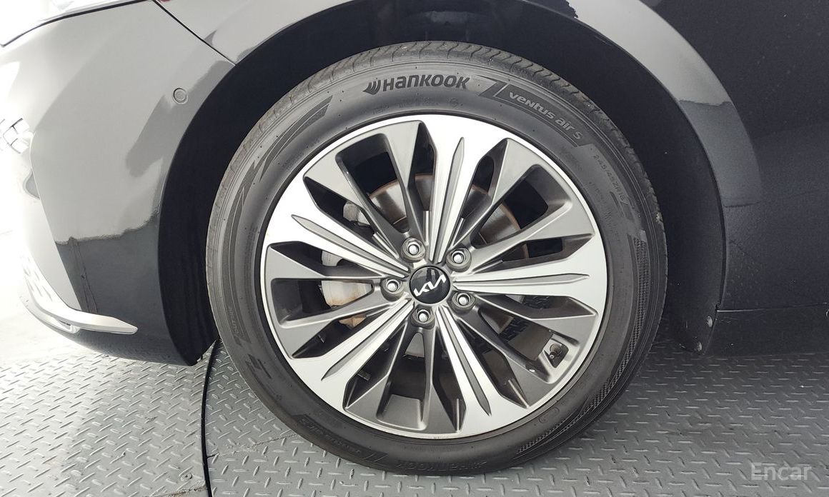  Kia K8