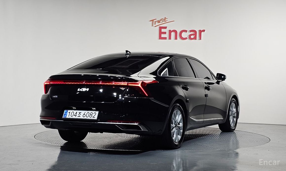  Kia K8