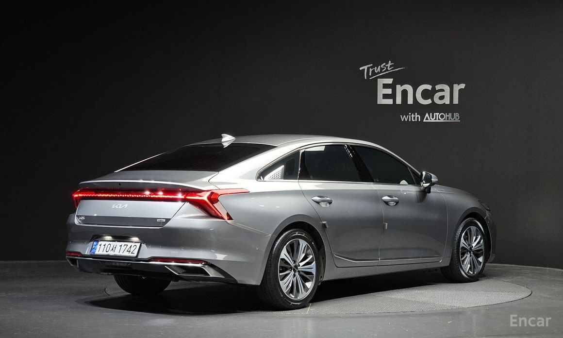  Kia K8