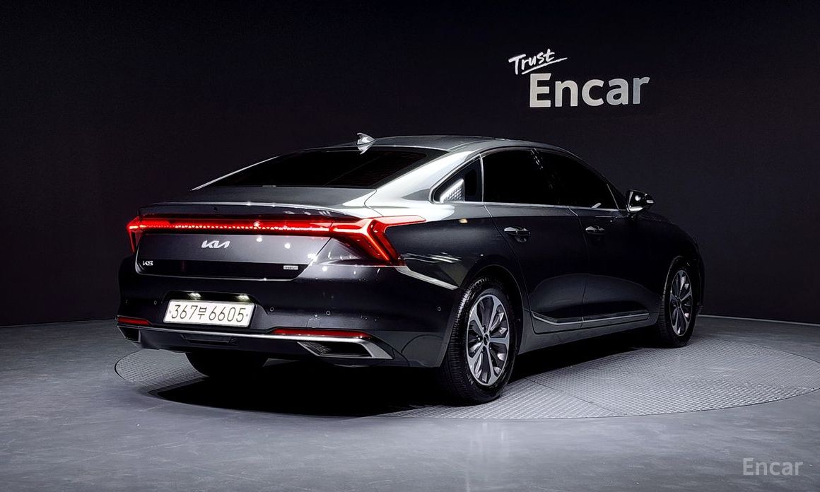  Kia K8