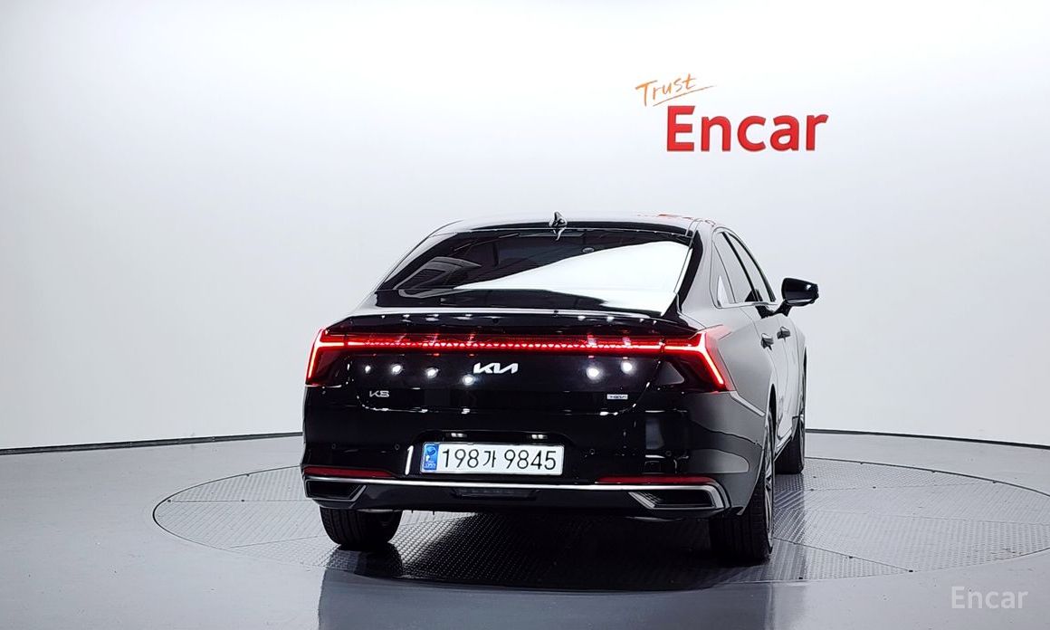  Kia K8