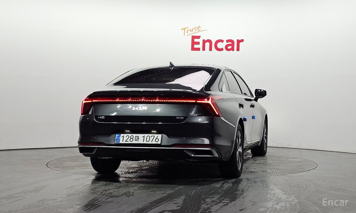  Kia K8