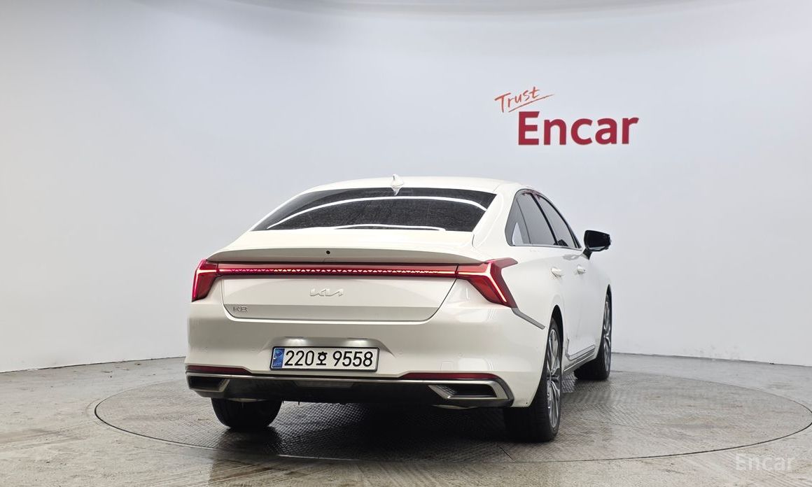  Kia K8