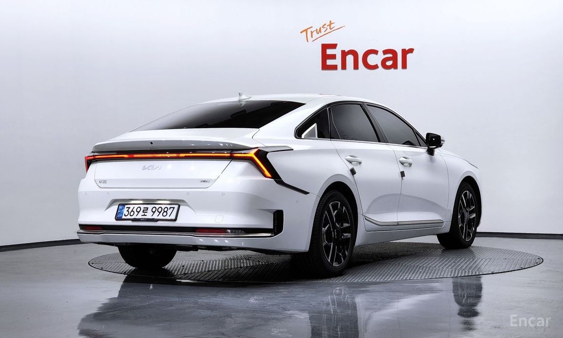  Kia K8