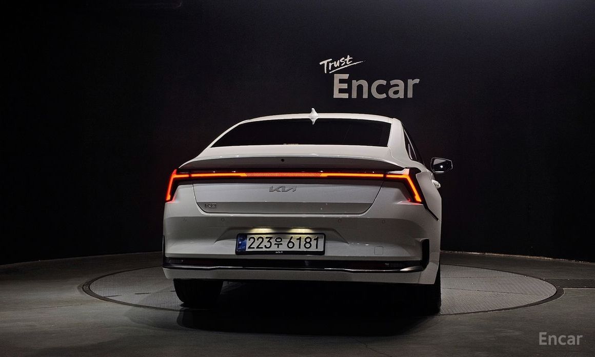  Kia K8