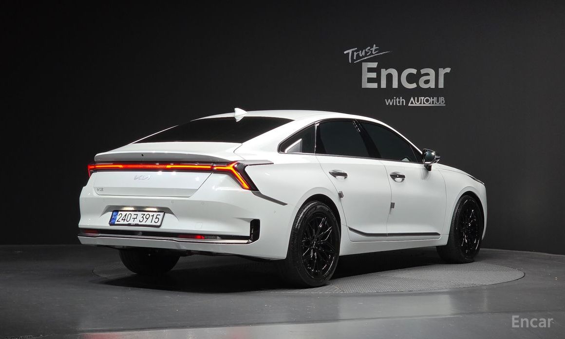  Kia K8