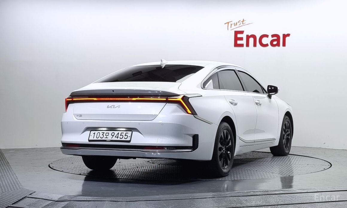  Kia K8