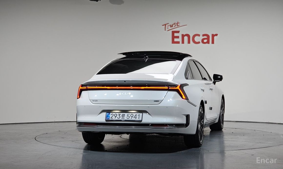  Kia K8