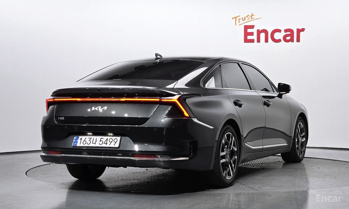  Kia K8