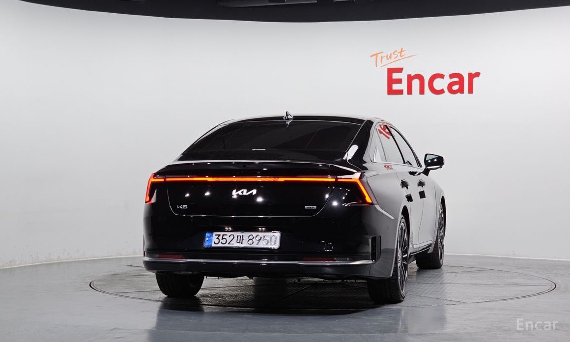  Kia K8