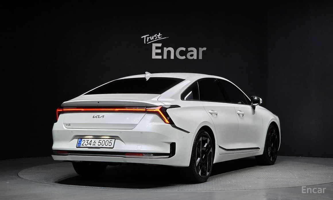 Kia K8