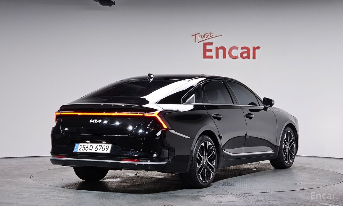  Kia K8