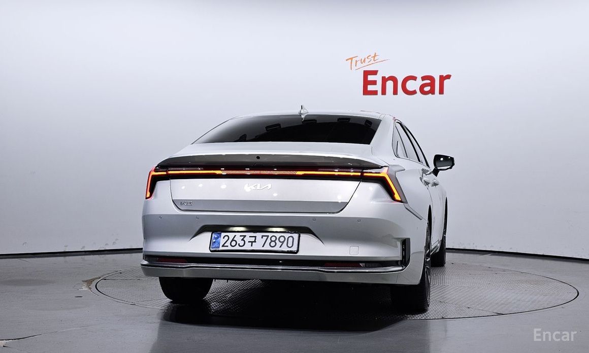  Kia K8