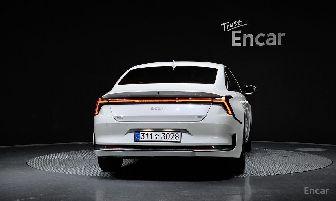  Kia K8