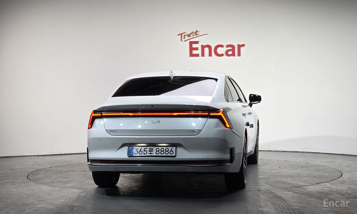  Kia K8