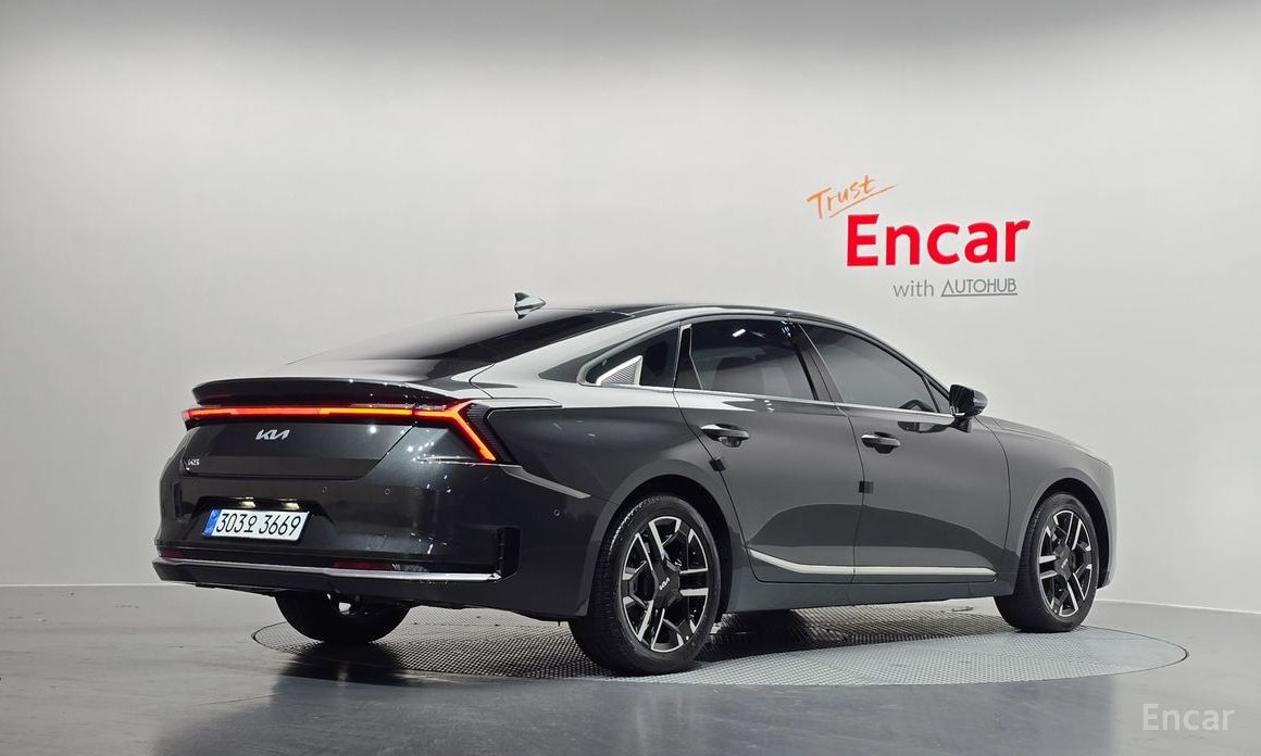  Kia K8
