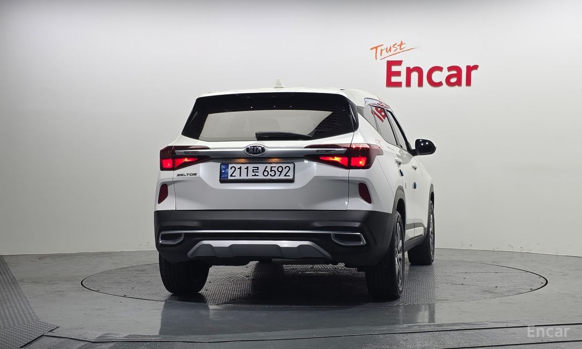  Kia Seltos