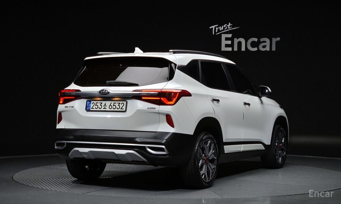  Kia Seltos