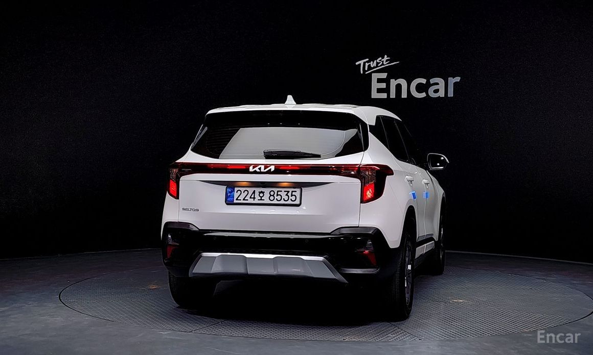  Kia Seltos