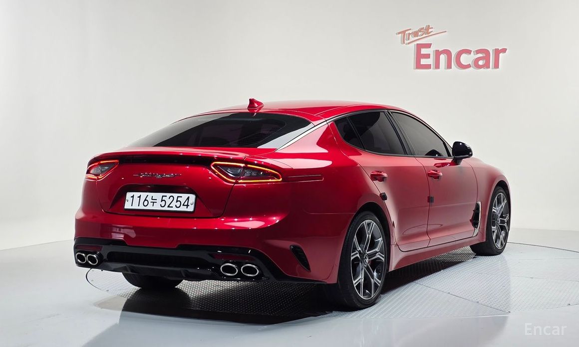  Kia Stinger