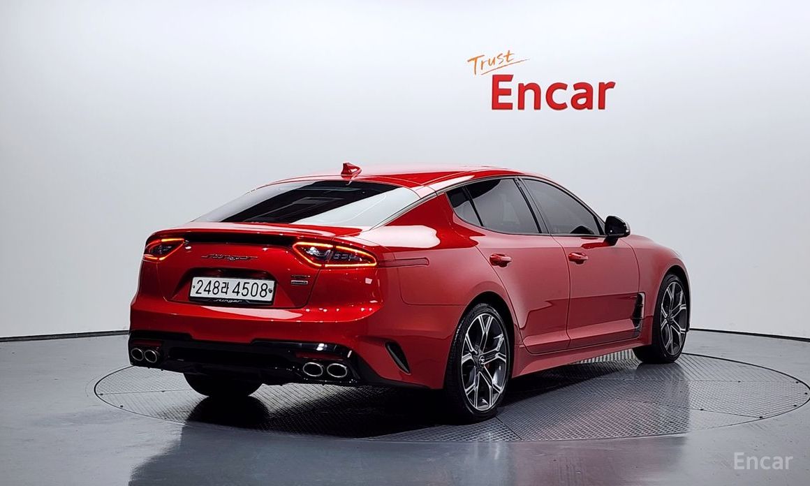  Kia Stinger