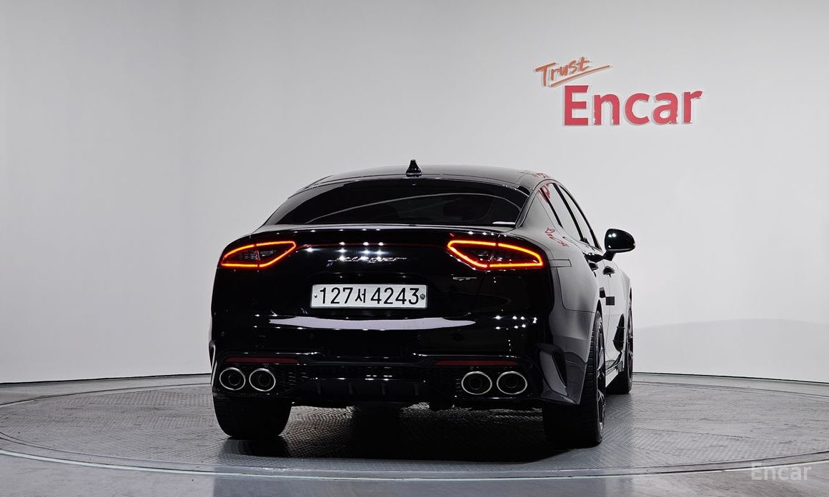 Kia Stinger