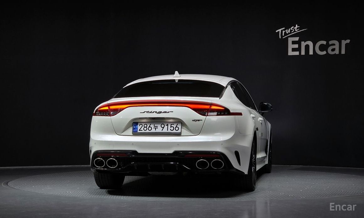  Kia Stinger