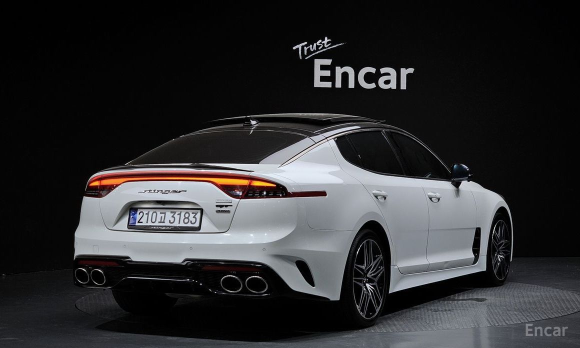  Kia Stinger
